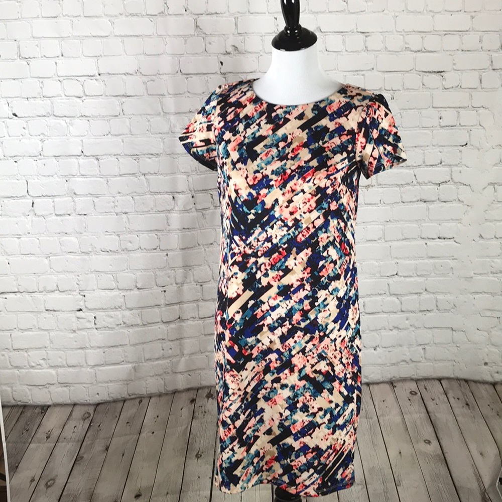 ⭐️Size 4 floral geometric print midi dress⭐️